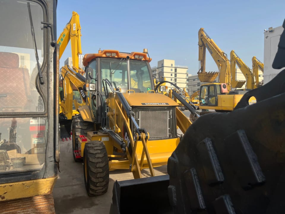 Integrated 4WD backhoe Loader-excavator