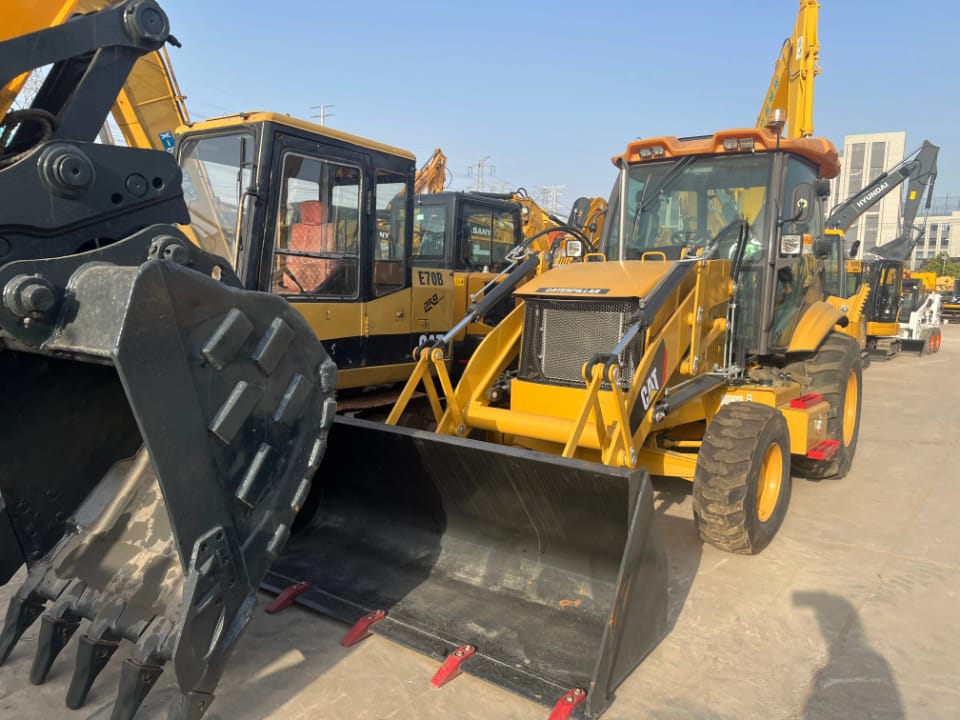 Integrated 4WD backhoe Loader-excavator